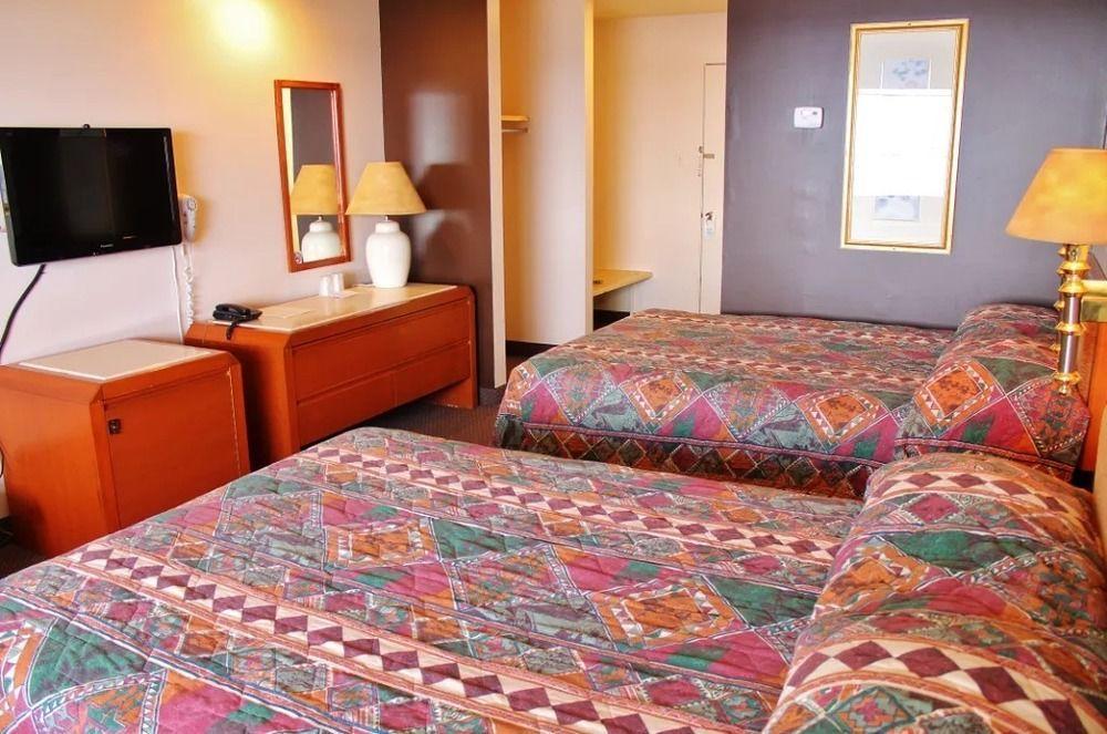 Motel Castille Roberval Extérieur photo