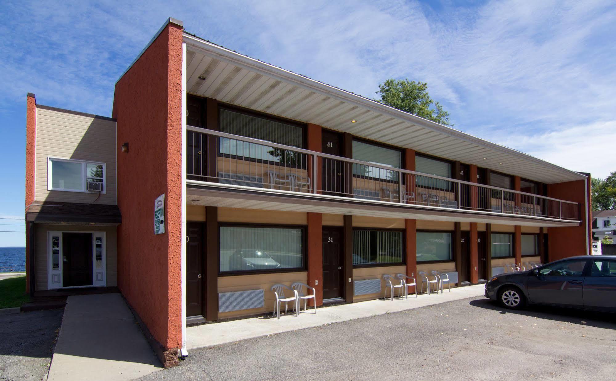 Motel Castille Roberval Extérieur photo