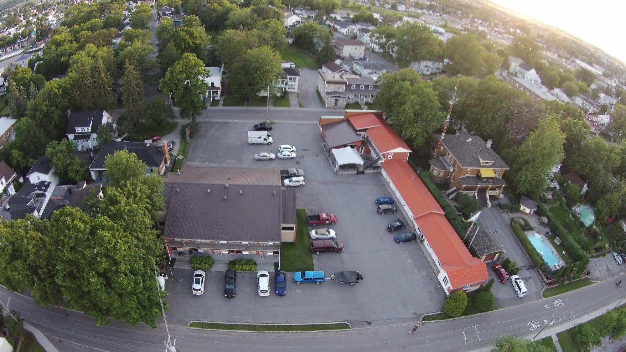 Motel Castille Roberval Extérieur photo